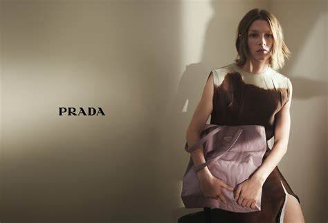 prada customer's